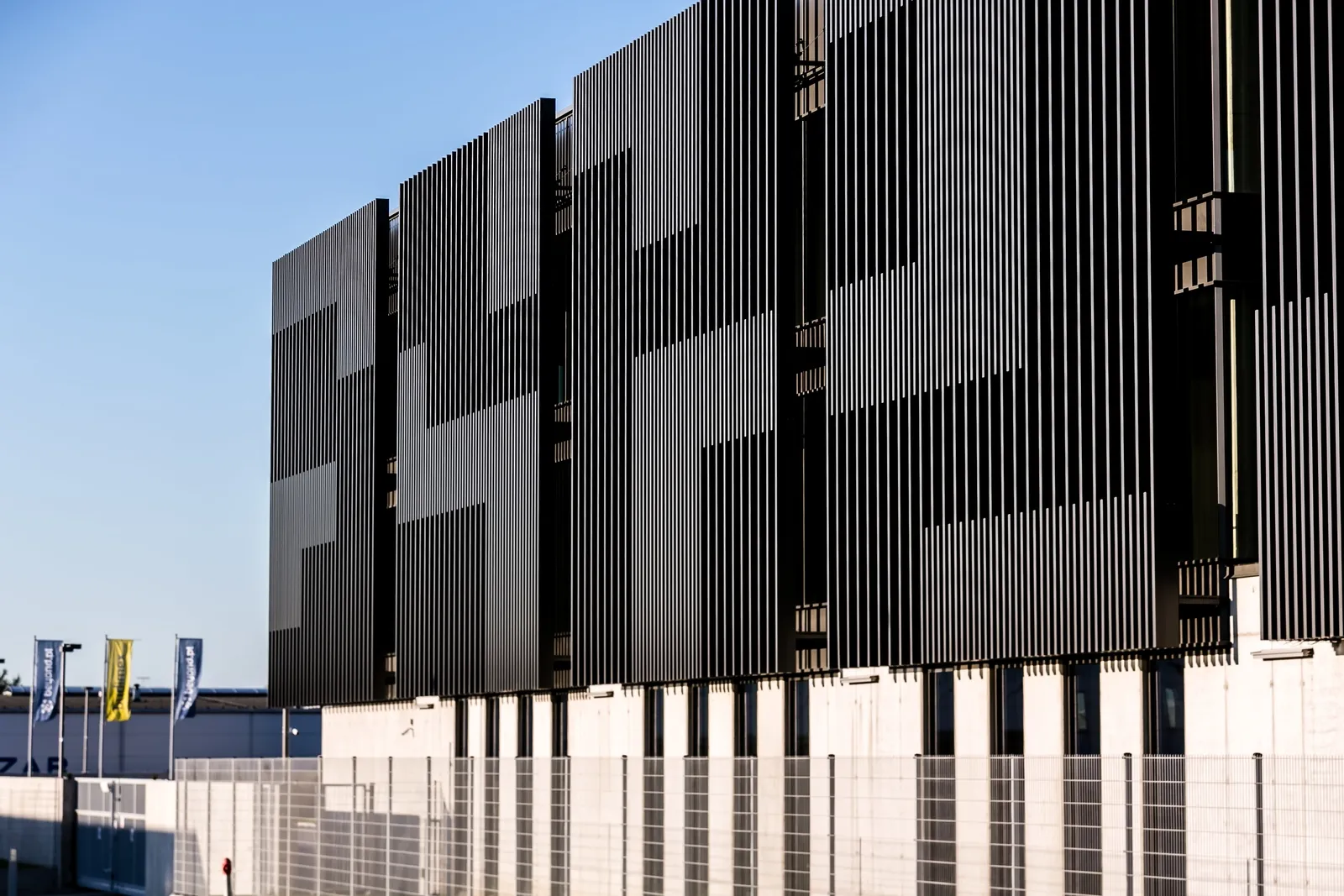 beyond.pl – Fasada Roku - Image 2